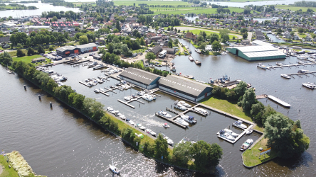 Foto De Schiffart  Yachtcharter, watersport & Jachthave